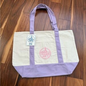 Trader Joe's Large Reusable Lavender Tote Shopping Bag NWT Limited Edition